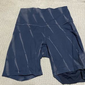 6inch wunder train size 6 Lululemon